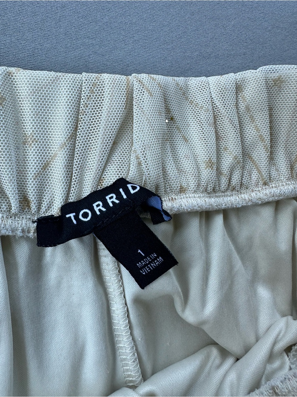 ๐5 for $45๐ Torrid skirt size 1X - Picture 8 of 8